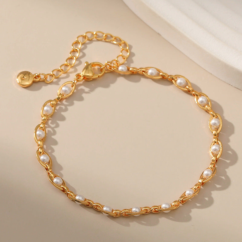 Delicate Pearl Beaded Bracelet
