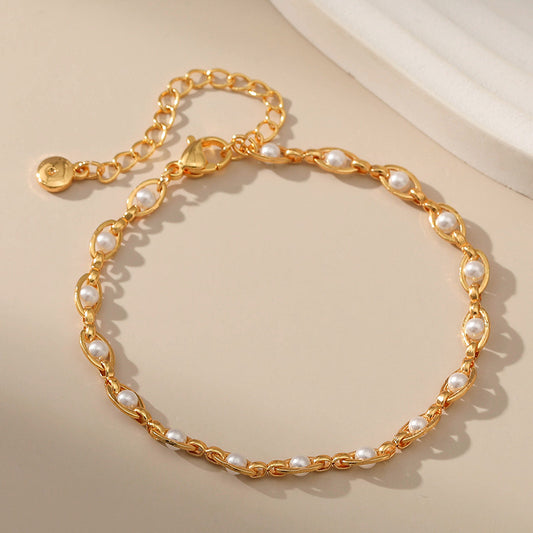 Delicate Pearl Beaded Bracelet