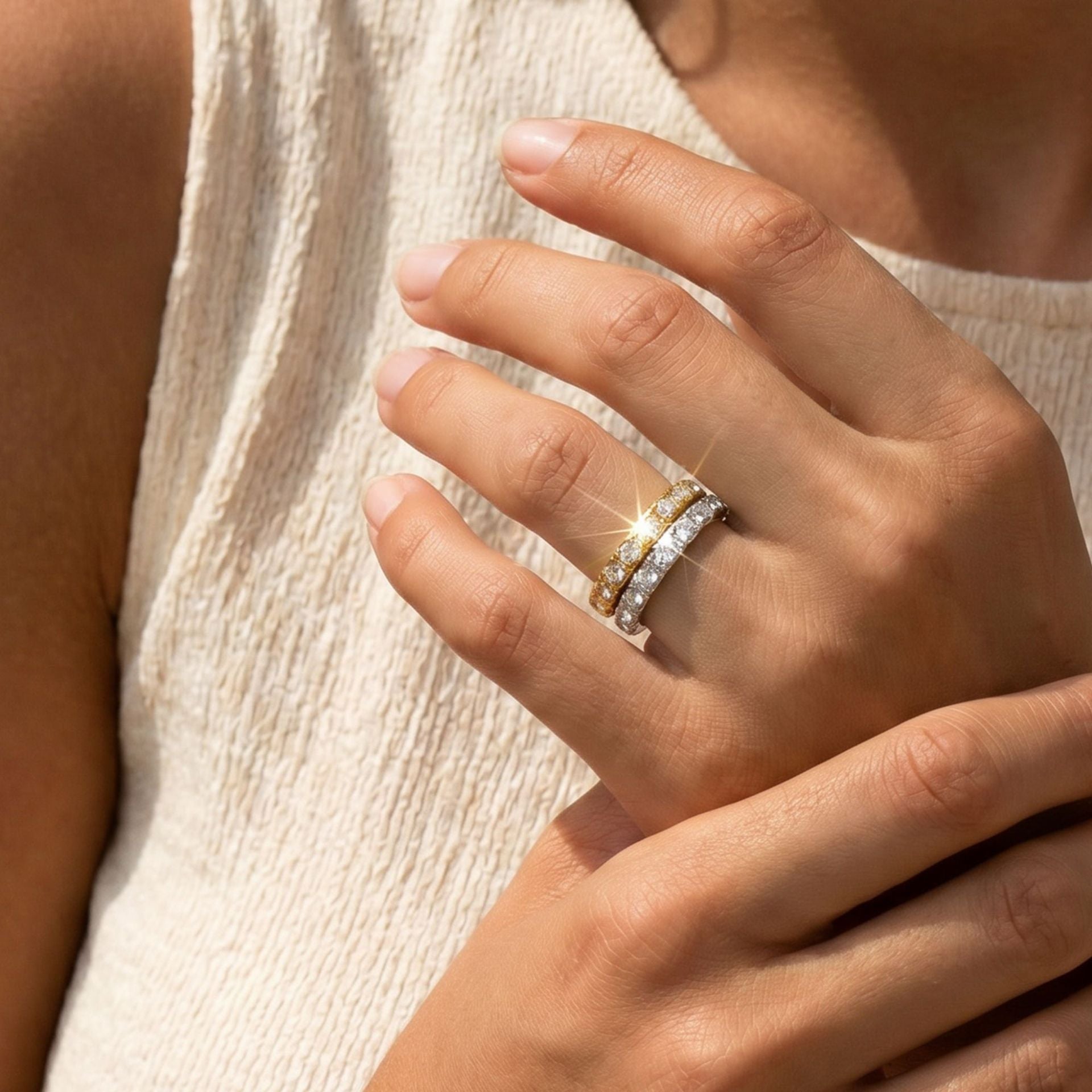 ⁠Stacking eternity ring with sparkling stones on hand - 18K gold plated⁠